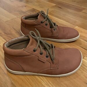 Be Lenka Synergy - barely used barefoot shoes!